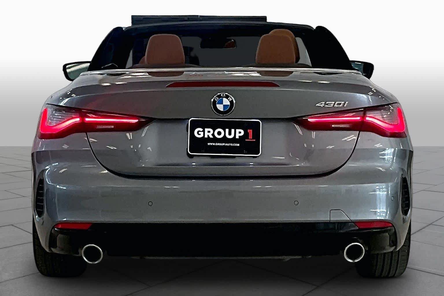 Used 2024 BMW 430i Convertible w/ Premium Package RWD image 4