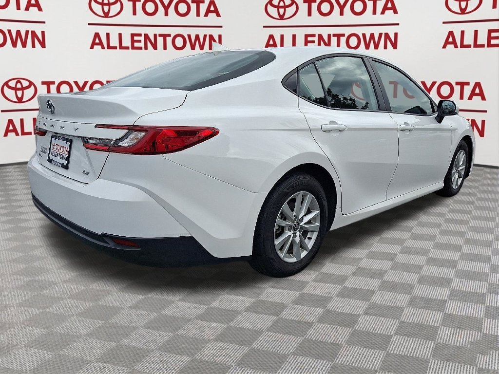 Used 2025 Toyota Camry LE FWD image 7