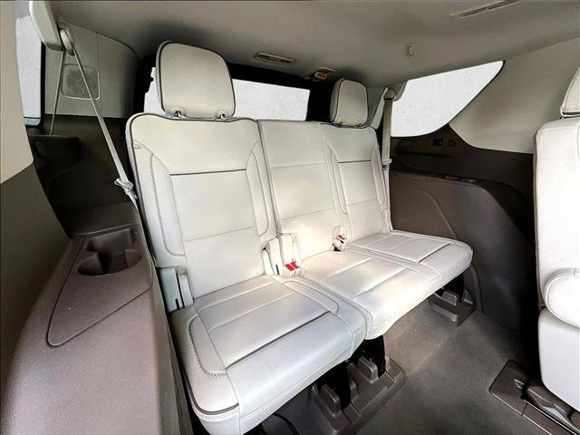 Used 2023 GMC Yukon Denali w/ Advanced Technology Package RWD image 30