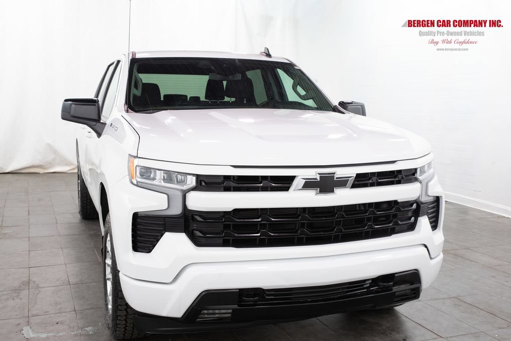Used 2026 Chevrolet Silverado 1500 RST AWD/4WD image 1