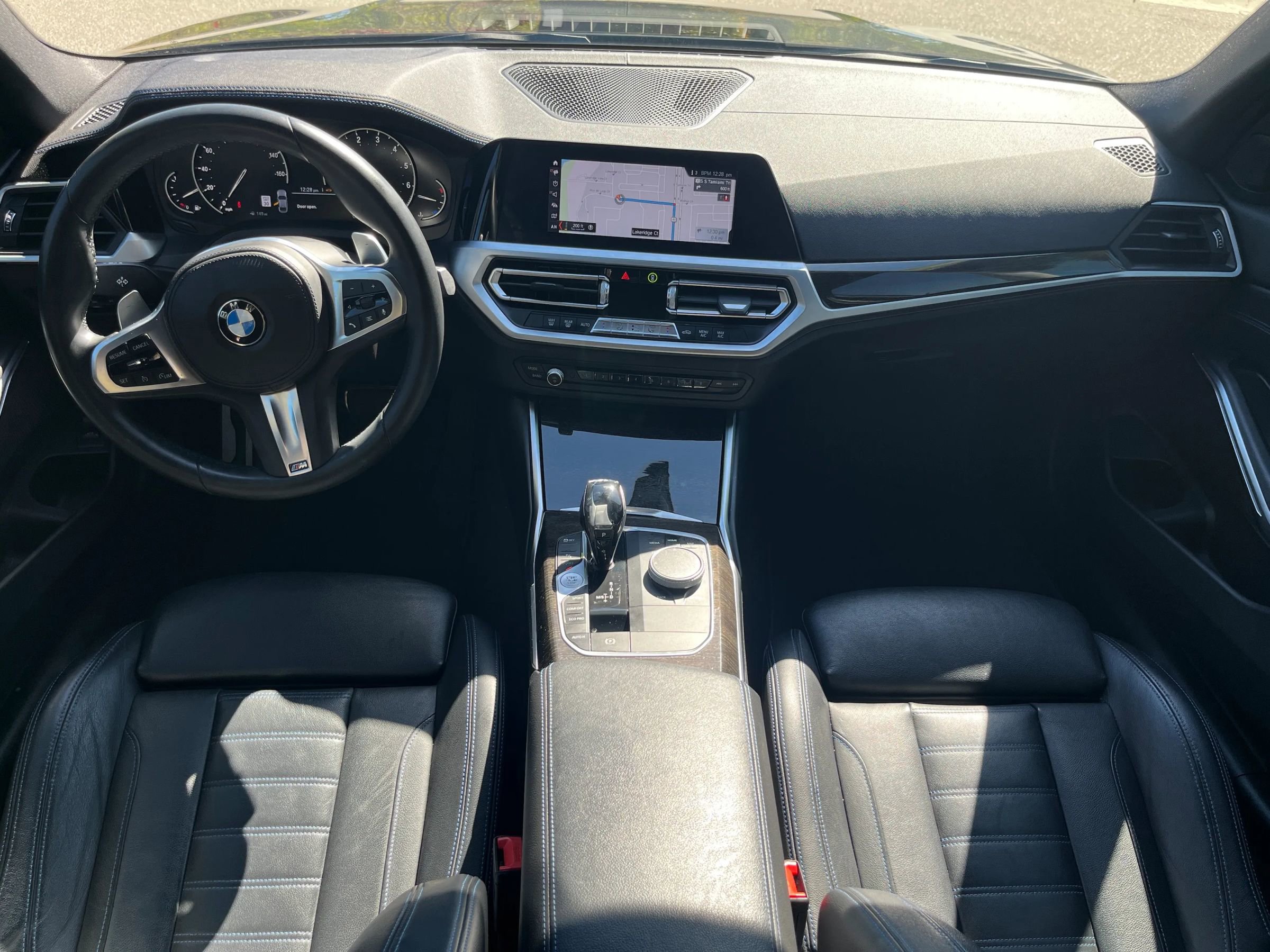 Used 2020 BMW 330i Sedan w/ M Sport Package image 11