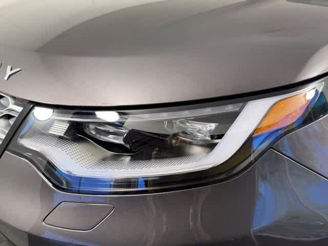 New 2026 Land Rover Discovery S AWD/4WD image 12