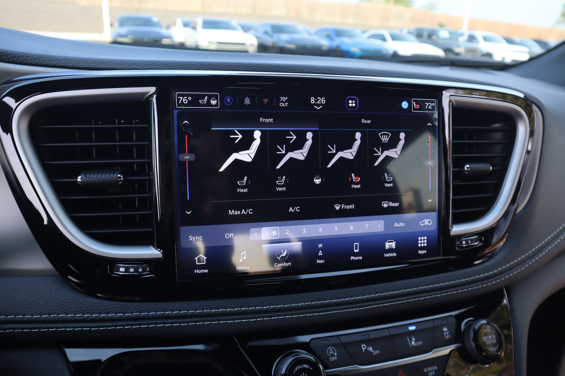 New 2027 Chrysler Pacifica Limited FWD image 7