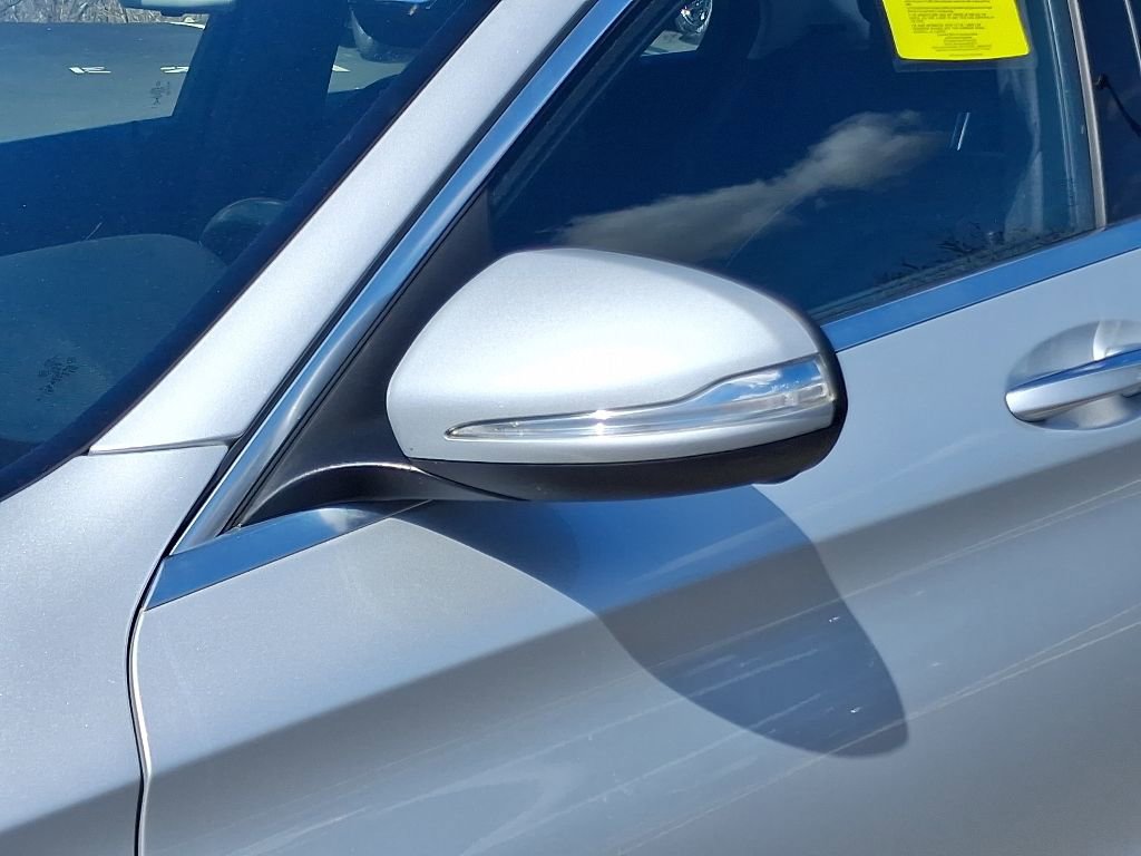 Used 2015 Mercedes-Benz C 300 4MATIC Sedan image 5