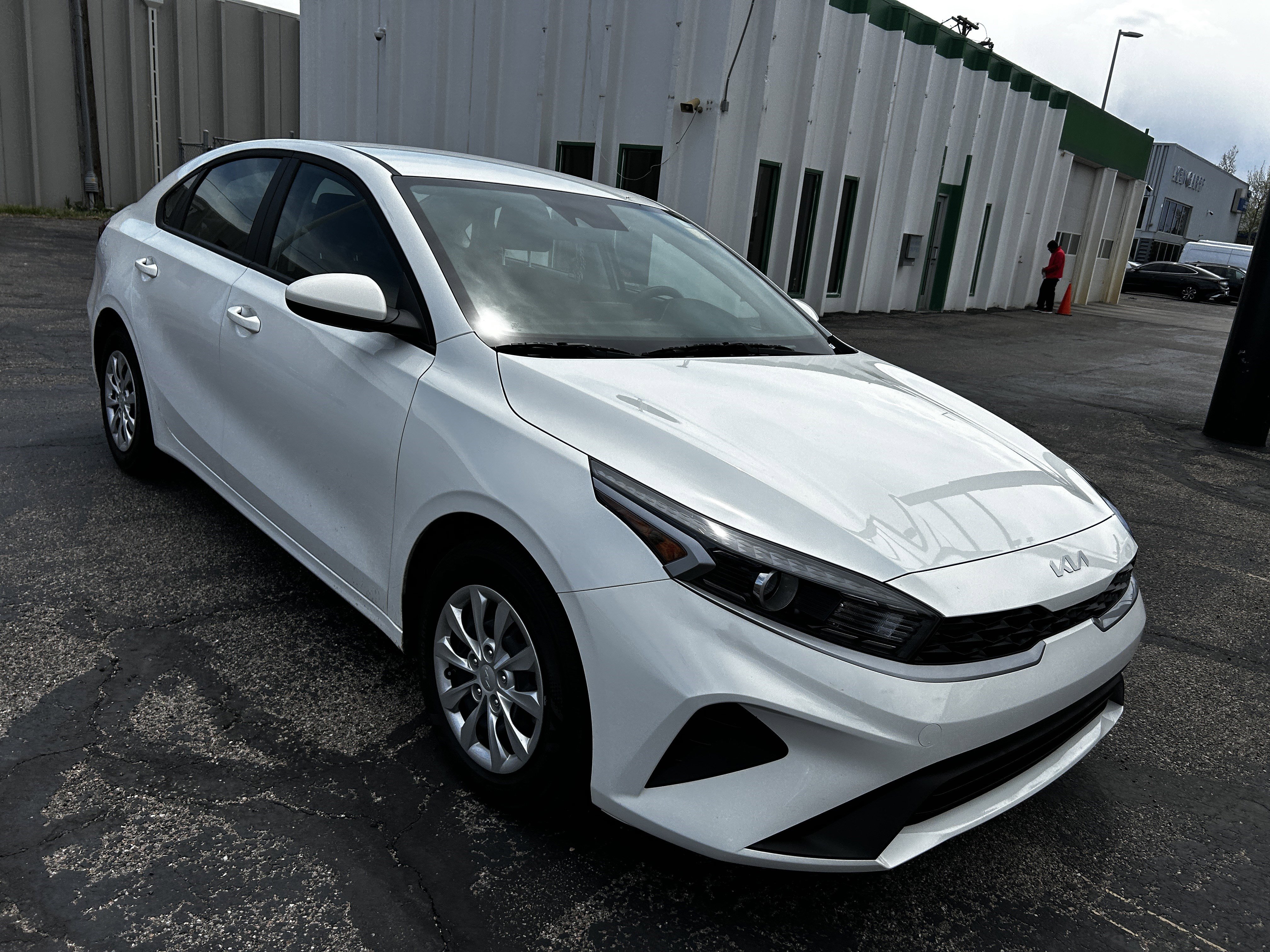 Used 2024 Kia Forte LX FWD image 7
