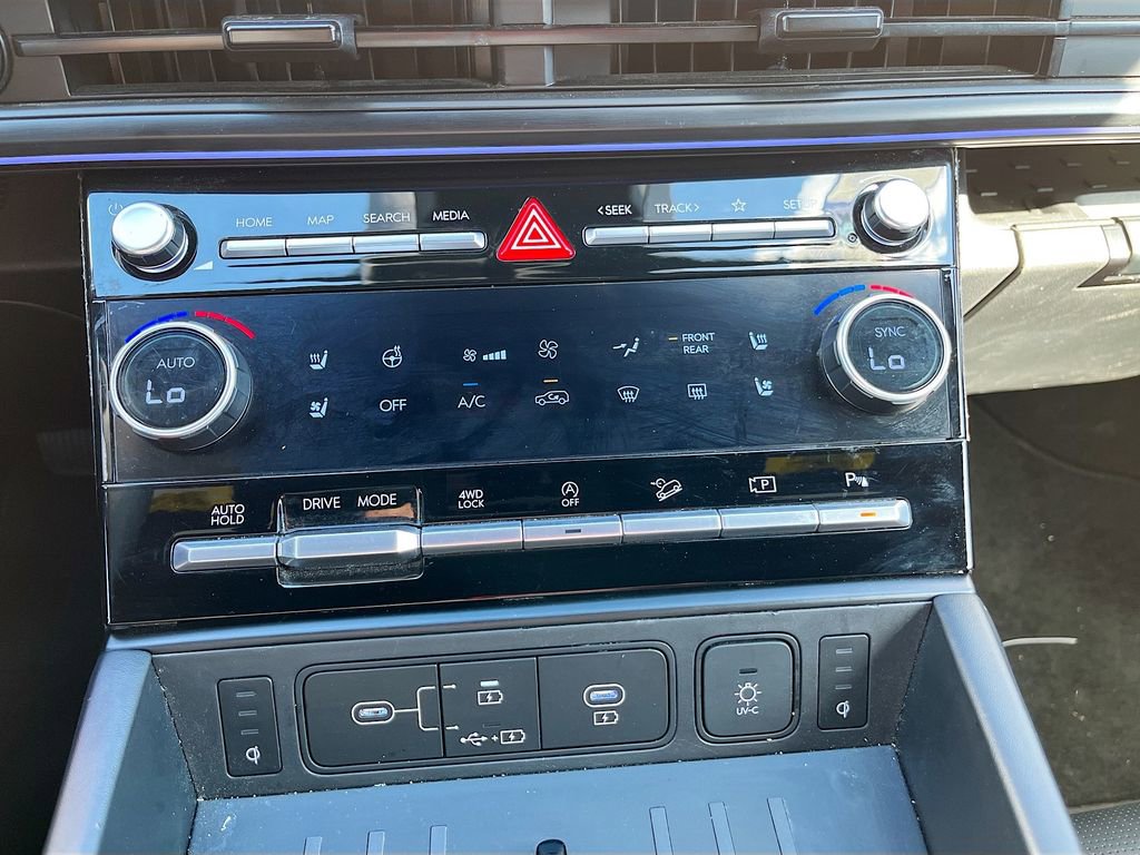 Used 2025 Hyundai Santa Fe Calligraphy image 21