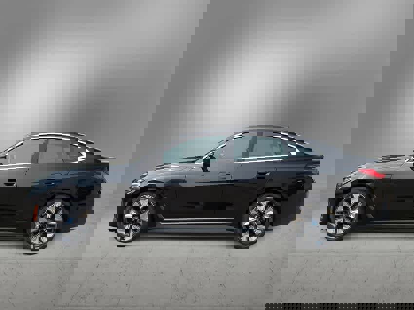 New 2024 BMW i4 eDrive35 w/ Premium Package image 5