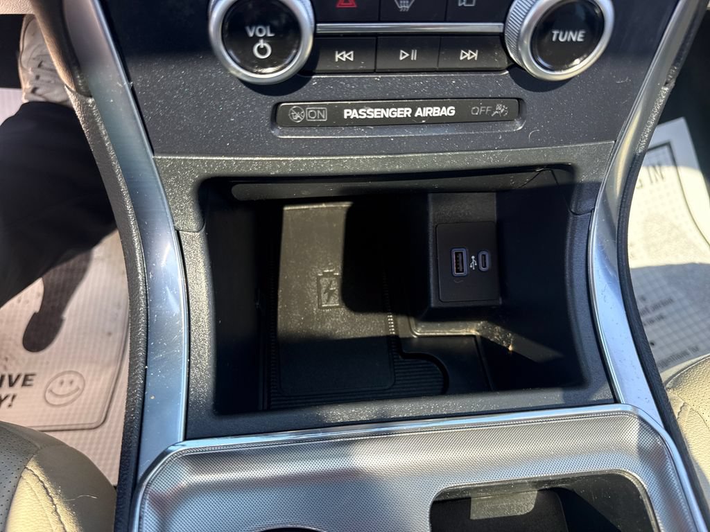 Used 2023 Ford Edge Titanium w/ Equipment Group 301A AWD/4WD image 35