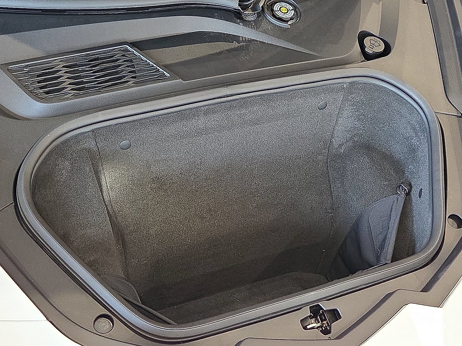 Used 2026 Chevrolet Corvette Z06 RWD image 8