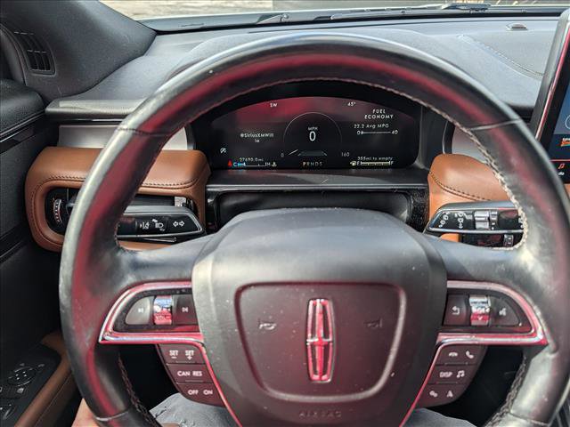 Certified 2022 Lincoln Nautilus Reserve image 40