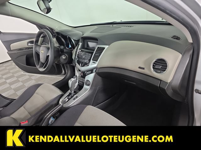 Used 2015 Chevrolet Cruze LS FWD image 17