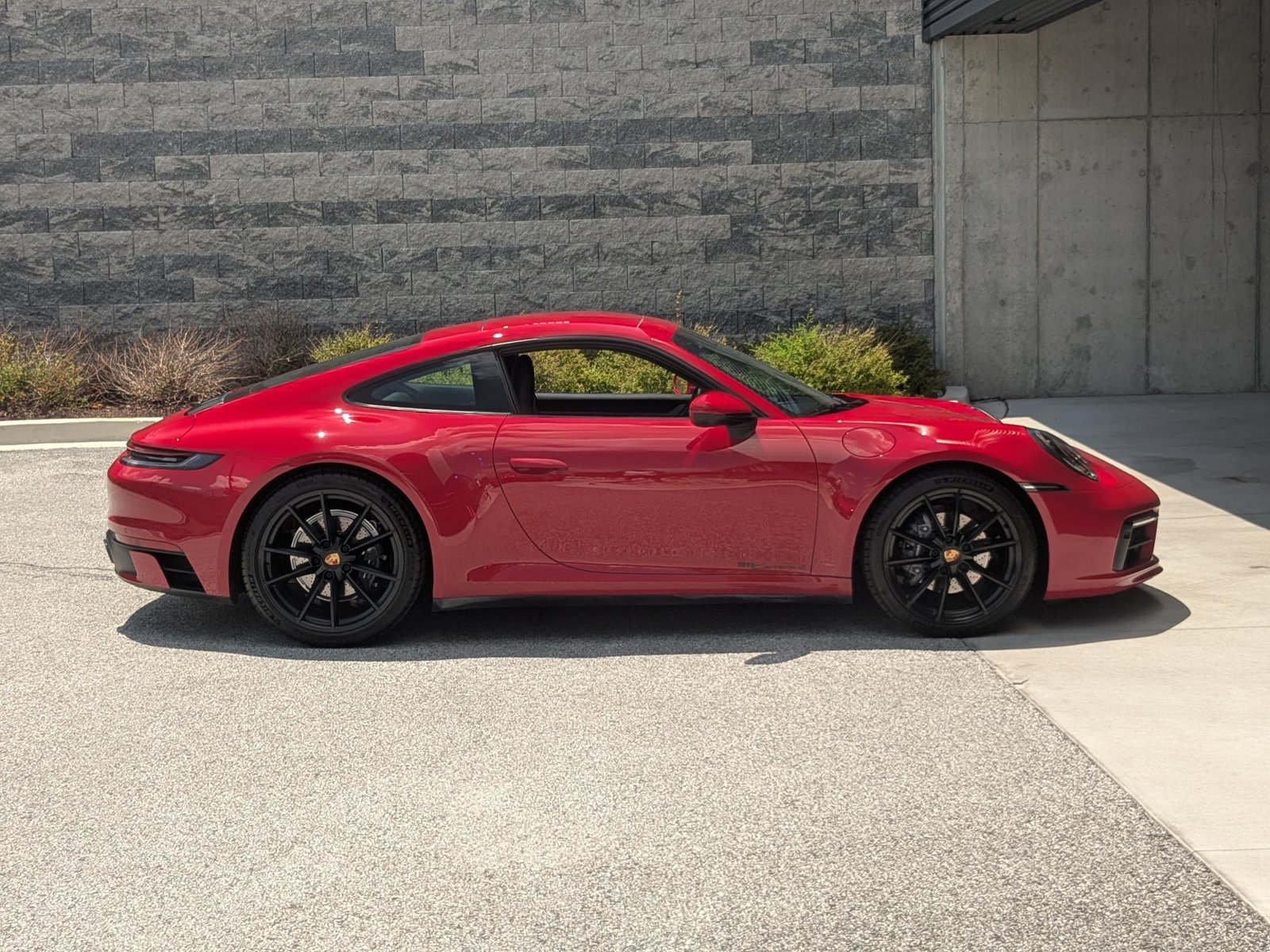 Used 2020 Porsche 911 Carrera 4 AWD/4WD image 8