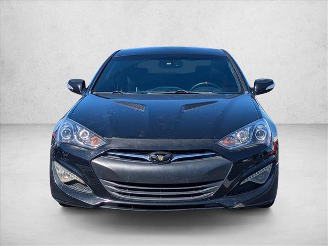 Used 2015 Hyundai Genesis 3.8 image 2