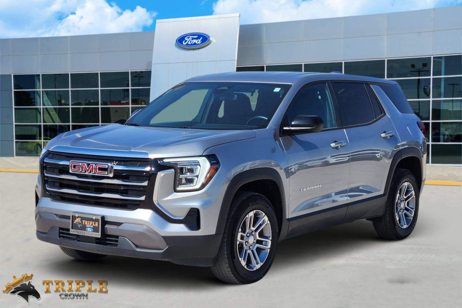 Used 2026 GMC Terrain Elevation FWD image 2