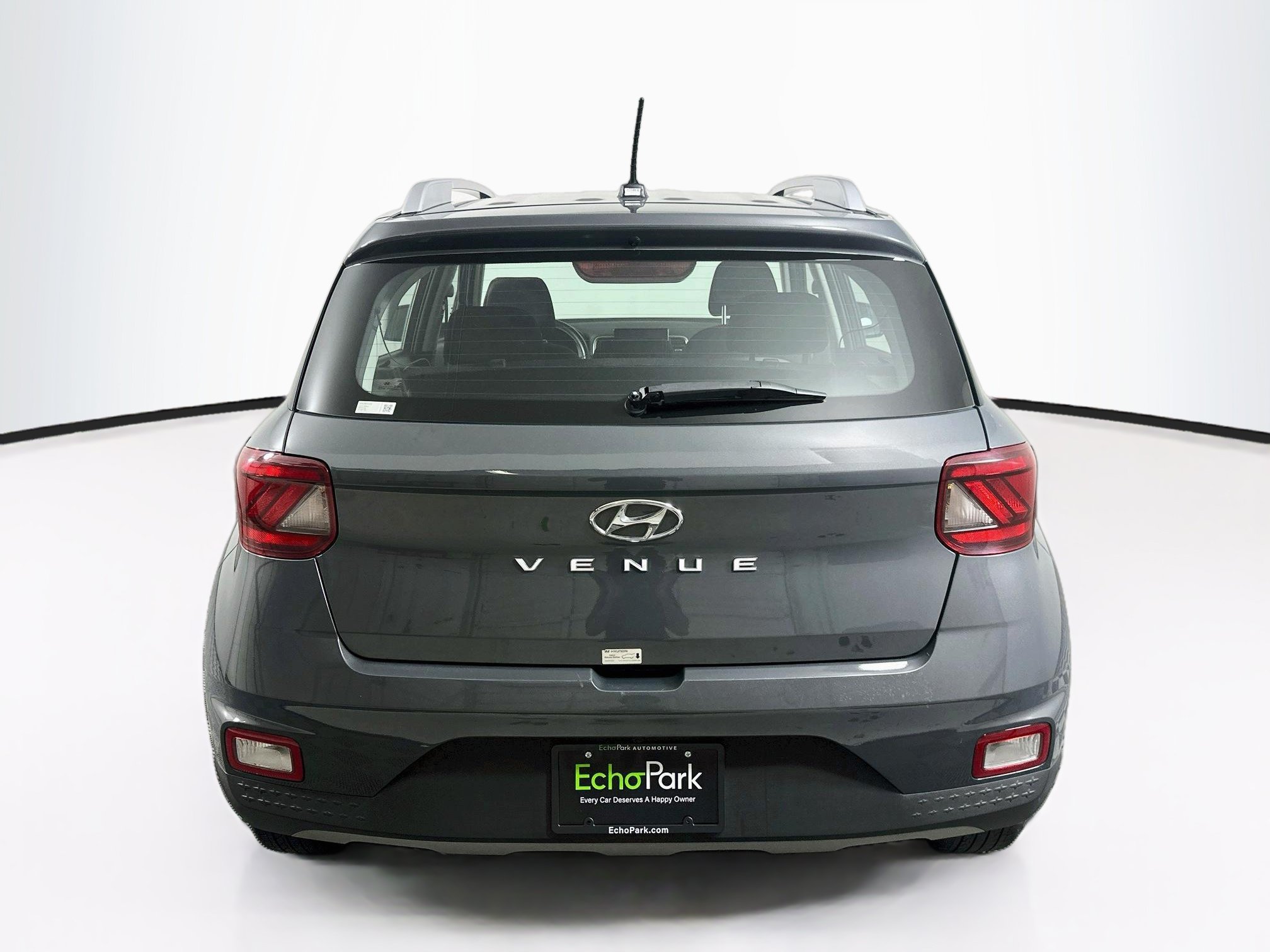Used 2025 Hyundai Venue SEL FWD image 7