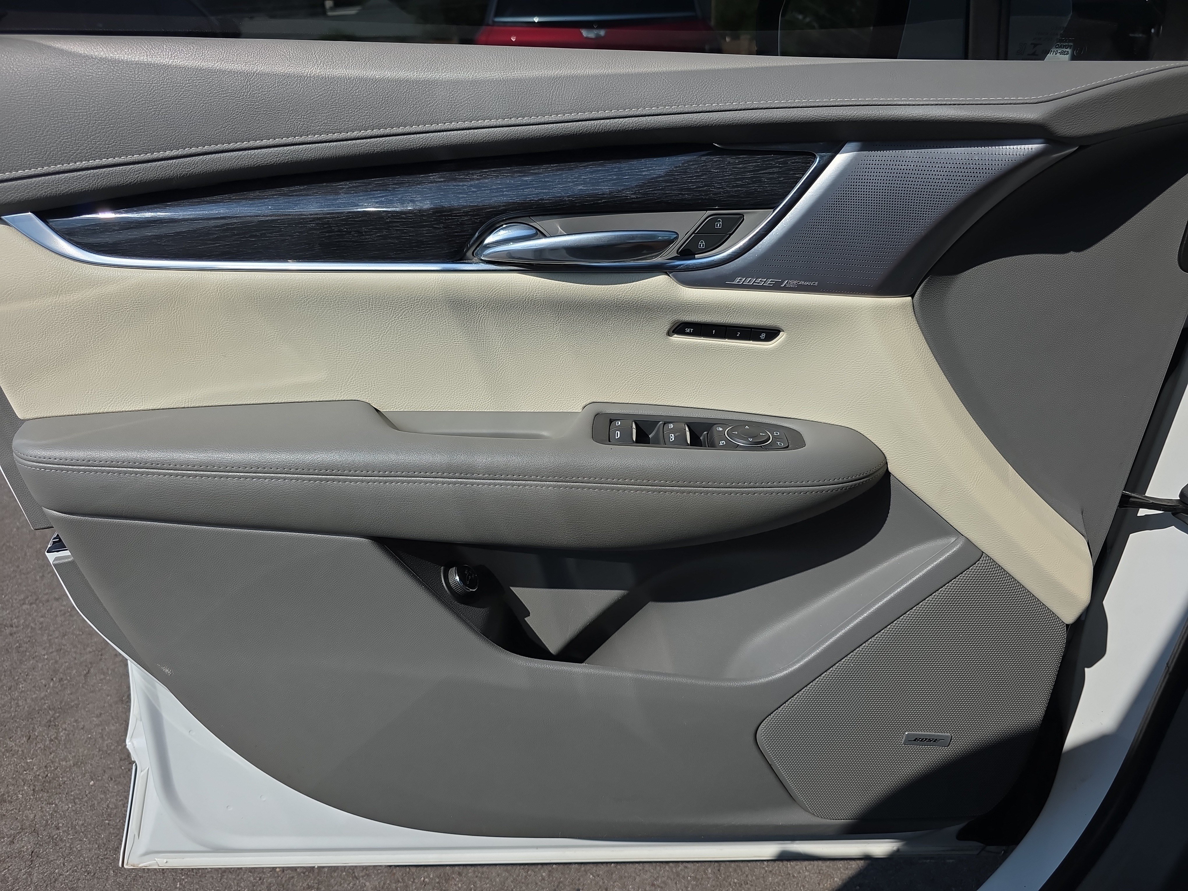 Used 2023 Cadillac XT6 Premium Luxury FWD image 18