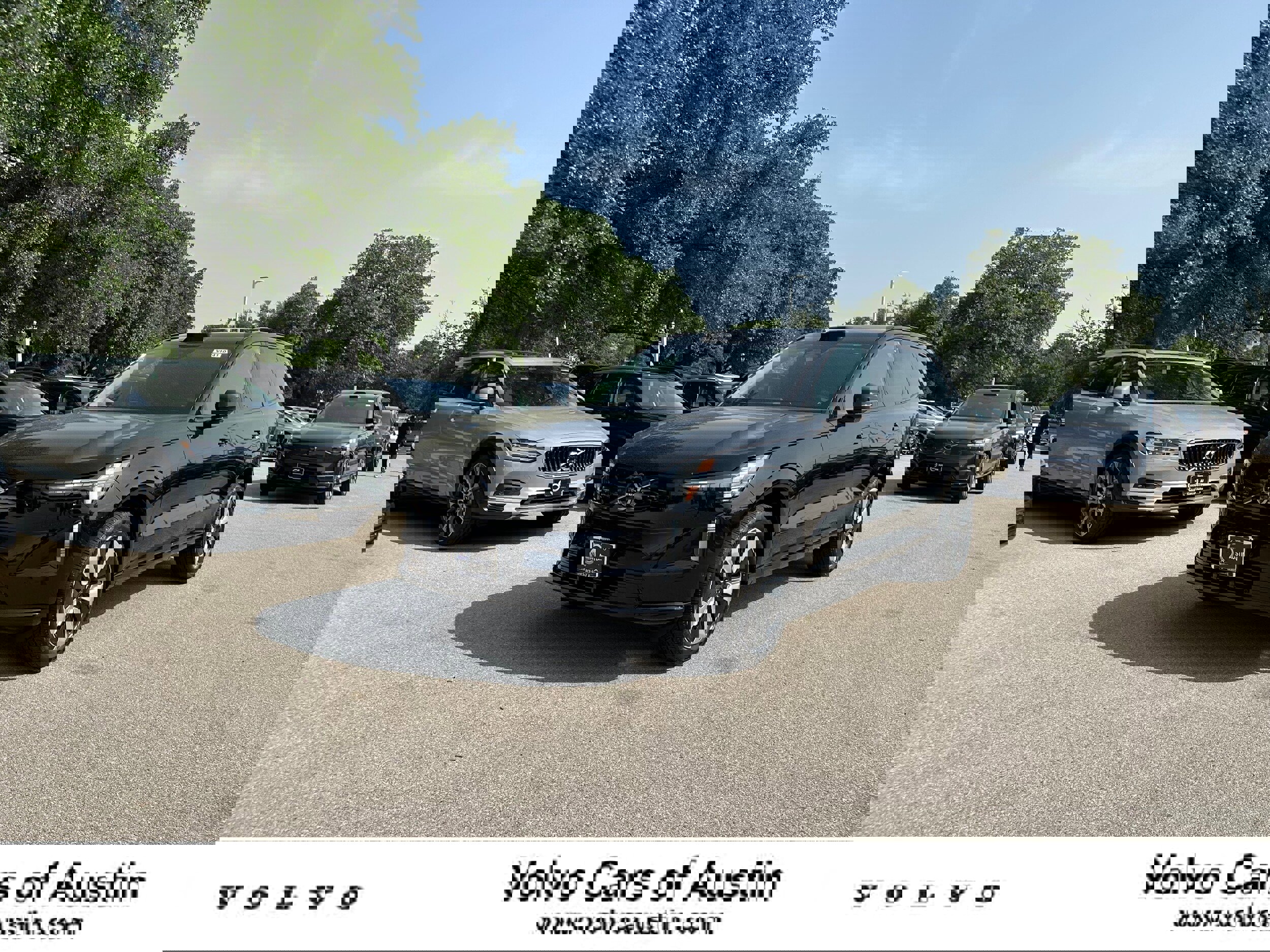 New 2025 Volvo EX90 Plus image 1