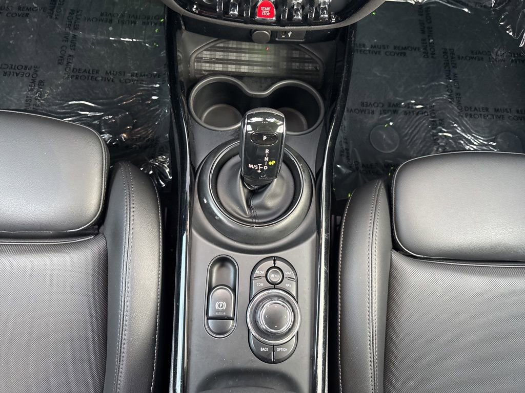 Used 2022 MINI Cooper Clubman S w/ Premium Package image 14