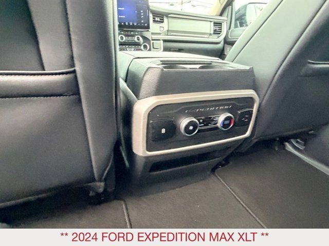 Used 2024 Ford Expedition Max XLT image 17