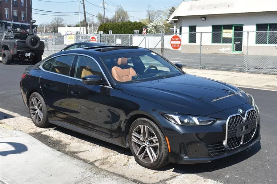Used 2024 BMW 430i Gran Coupe w/ Premium Package RWD image 4
