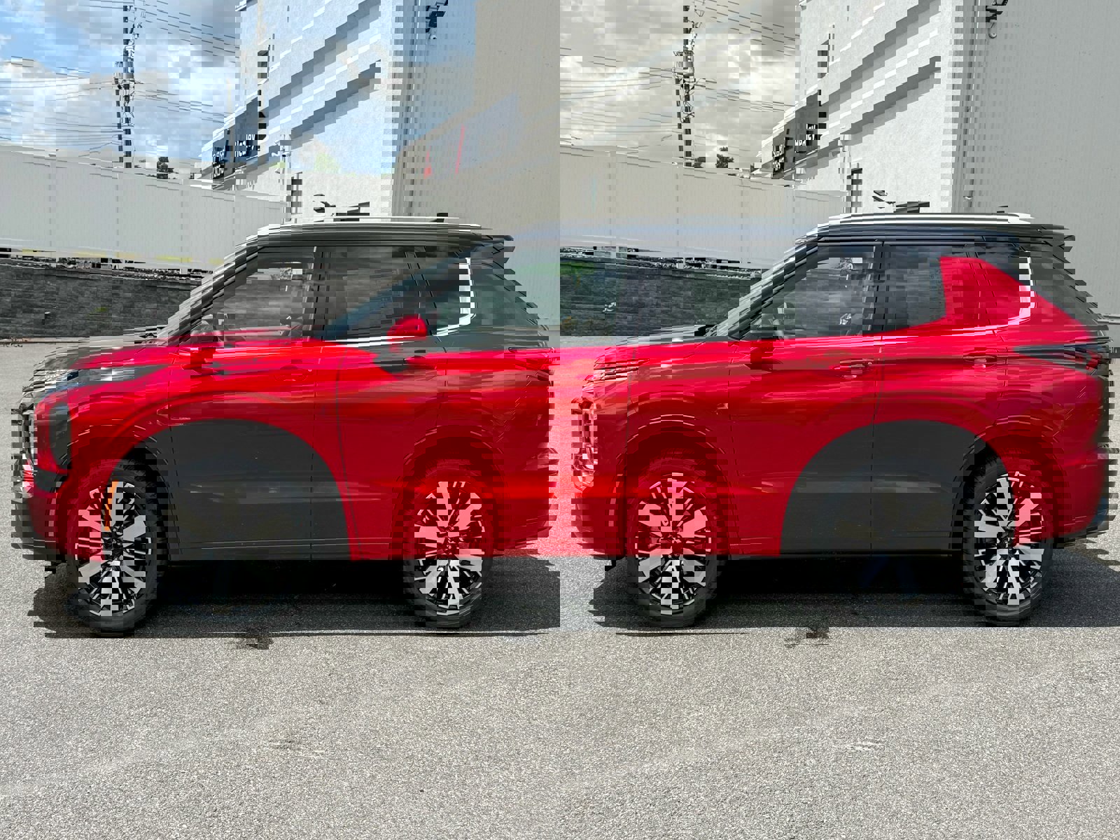 New 2025 Mitsubishi Outlander AWD image 8
