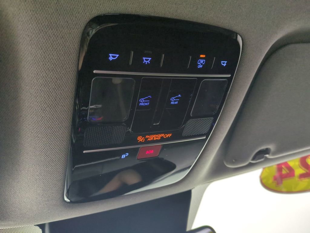 Used 2024 Hyundai Santa Fe Limited image 26