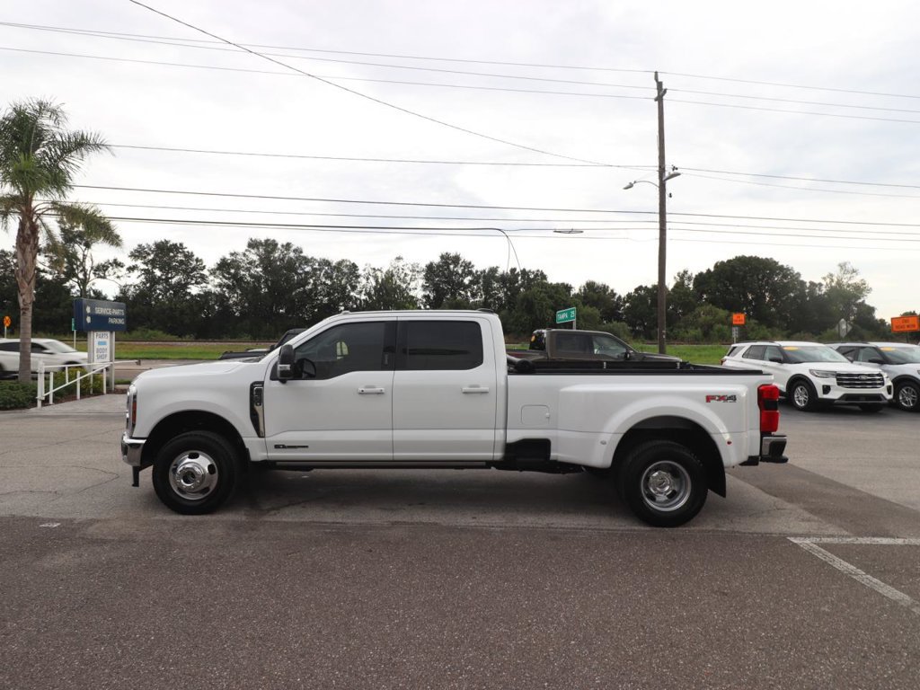 Used 2024 Ford F350 Lariat w/ Lariat Ultimate Package AWD/4WD image 8