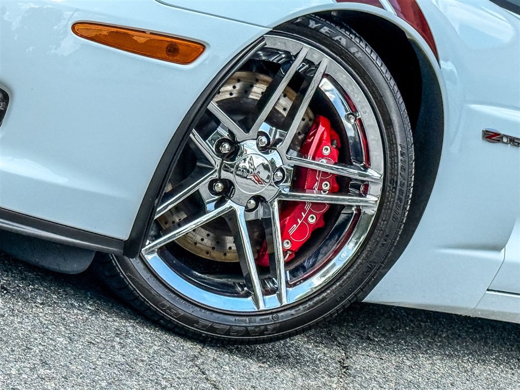 Used 2007 Chevrolet Corvette Z06 w/ Preferred Equipment Group RWD image 5
