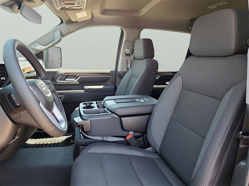 New 2025 GMC Sierra 2500 SLE w/ SLE Value Package; image 11