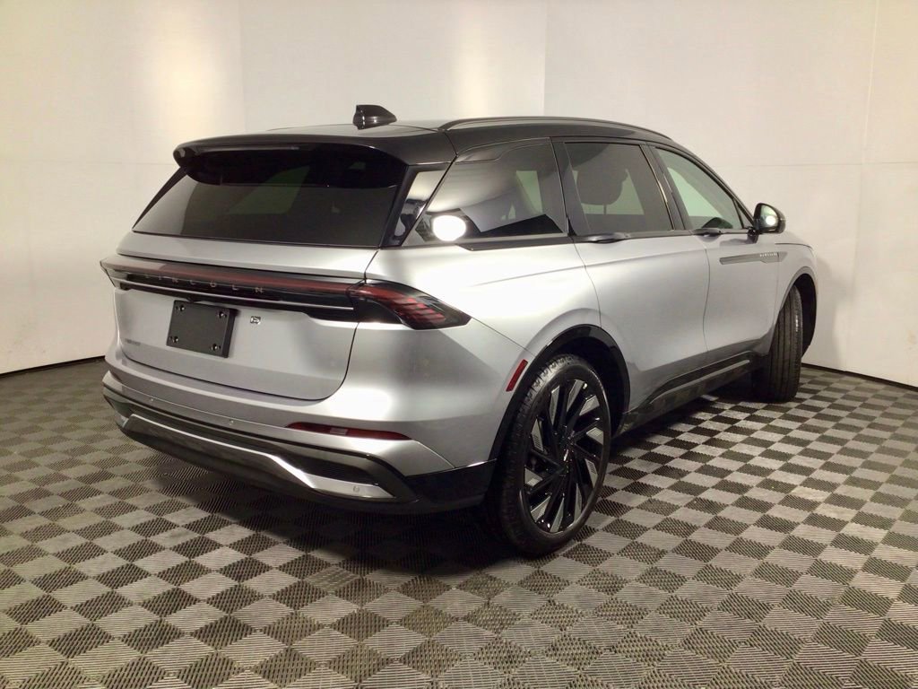 New 2026 Lincoln Nautilus Reserve w/ Jet Appearance Package image 15