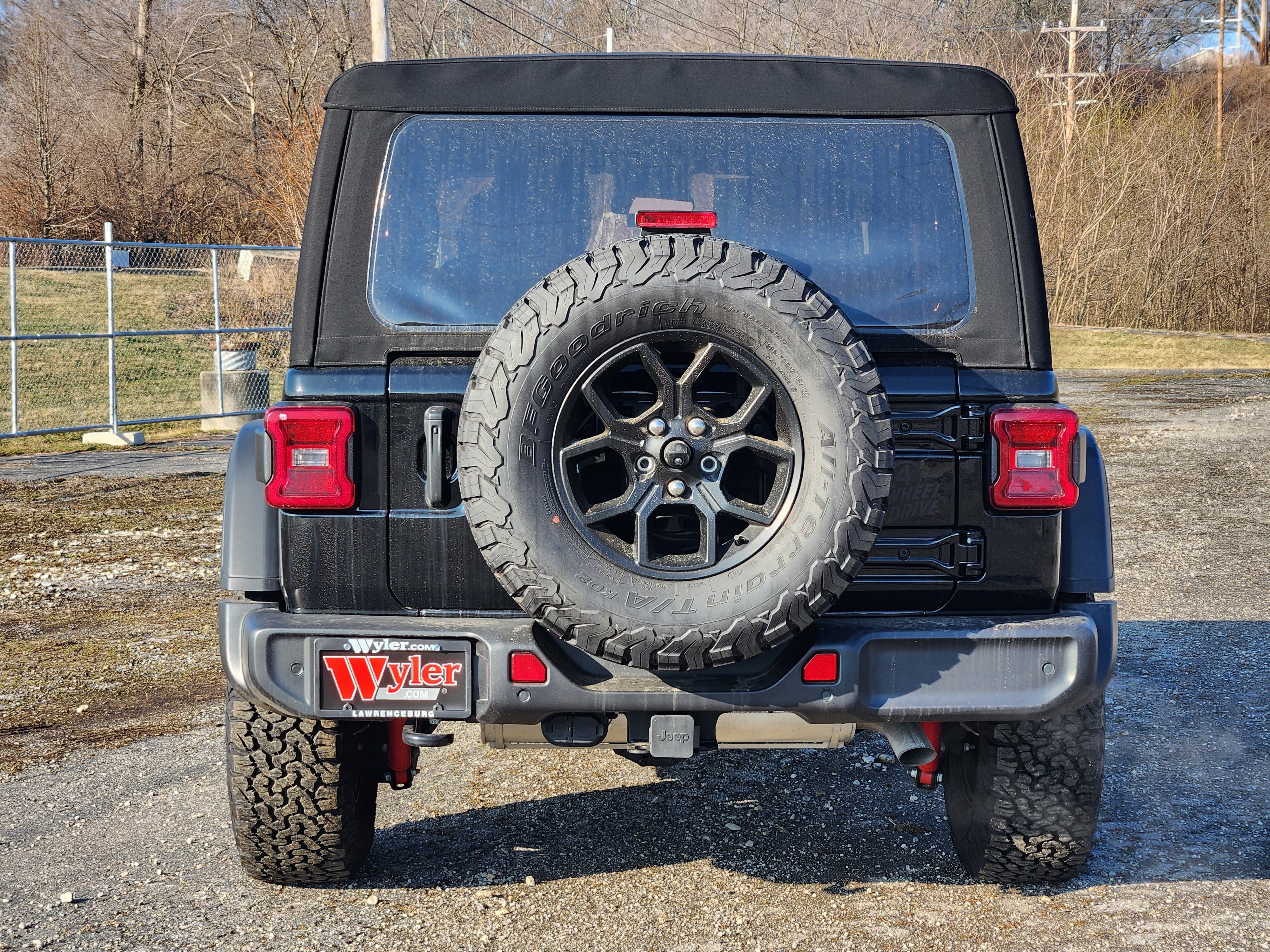 Used 2024 Jeep Wrangler Willys image 17