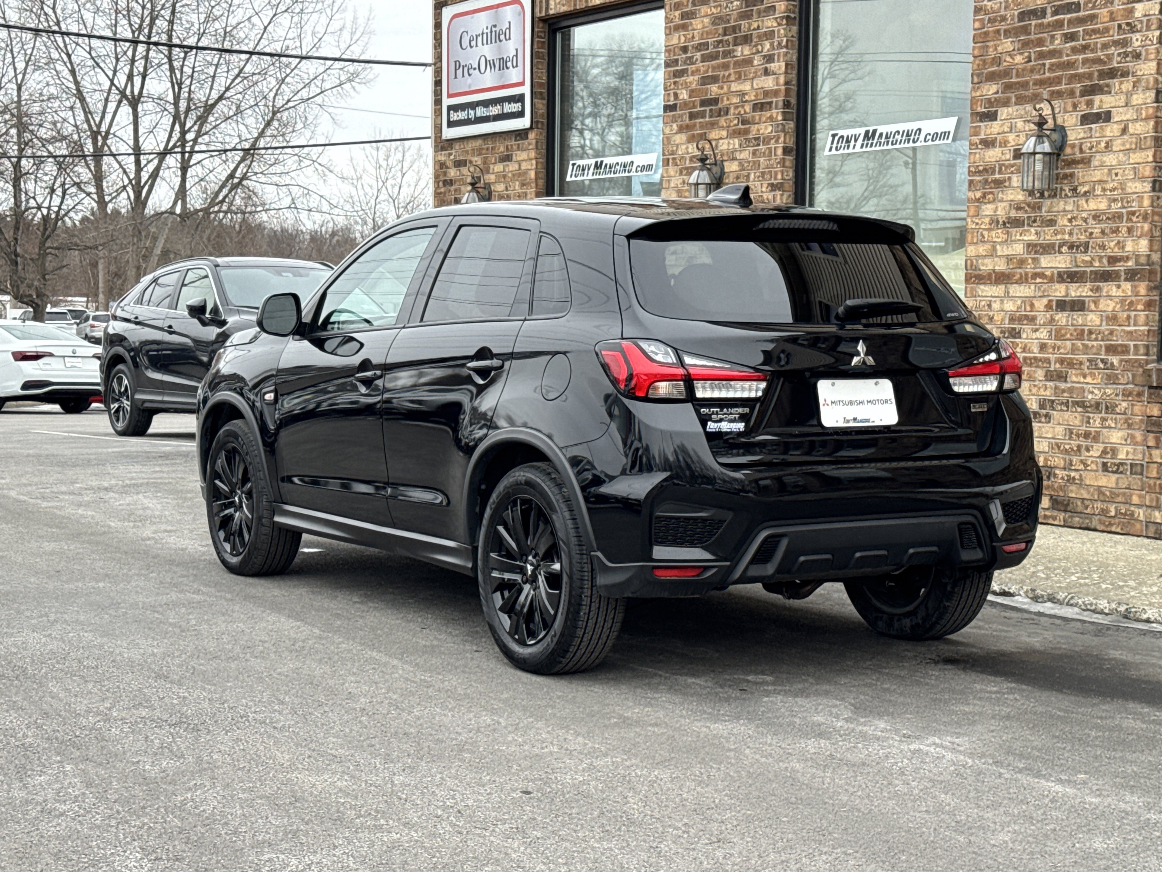 Used 2025 Mitsubishi Outlander Sport LE image 3