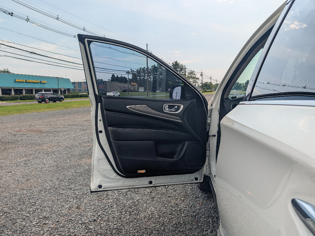 Used 2020 INFINITI QX60 Pure AWD/4WD image 10