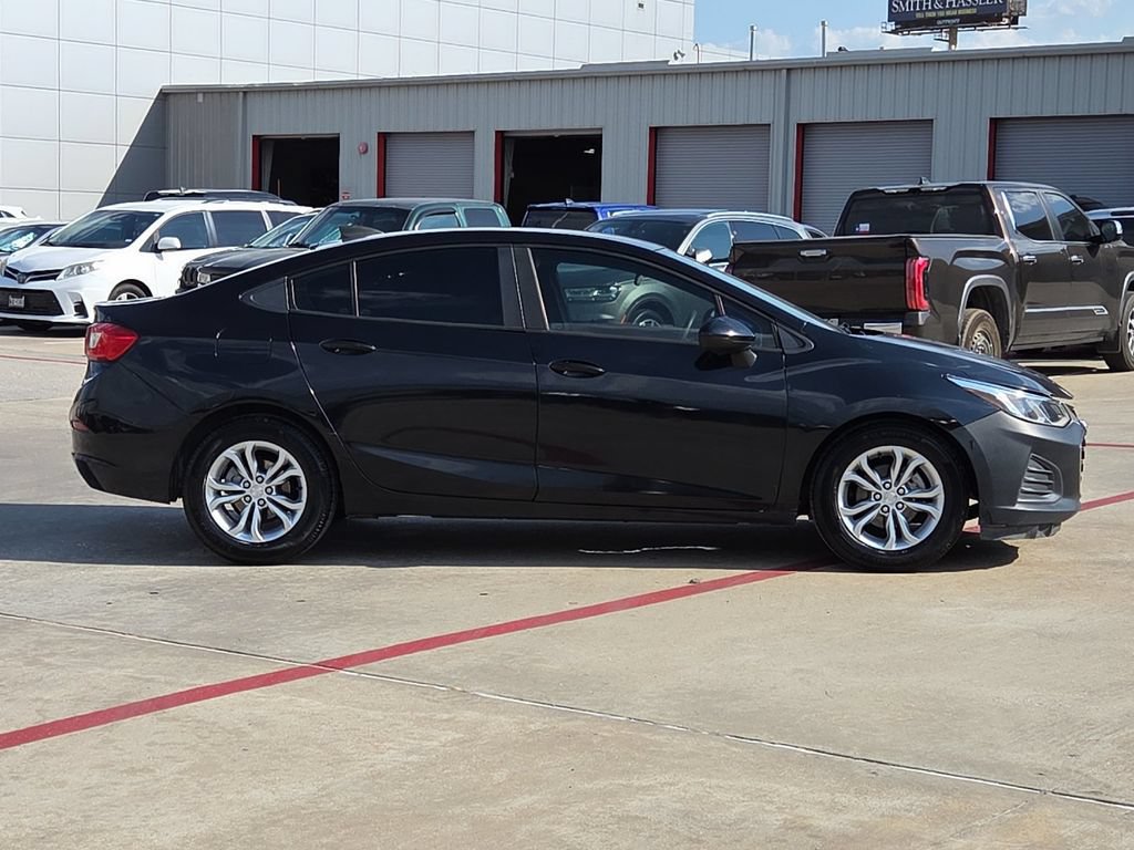 Used 2019 Chevrolet Cruze LS w/ LS Convenience Package FWD image 7