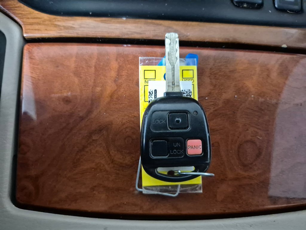 Used 2002 Lexus LX 470 4WD image 29