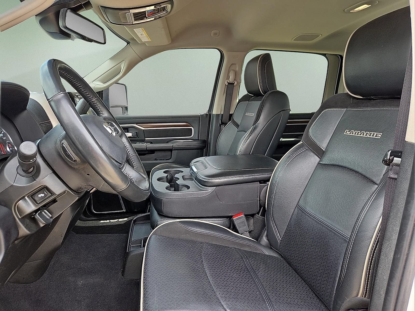 Used 2024 RAM 2500 Laramie AWD/4WD image 14