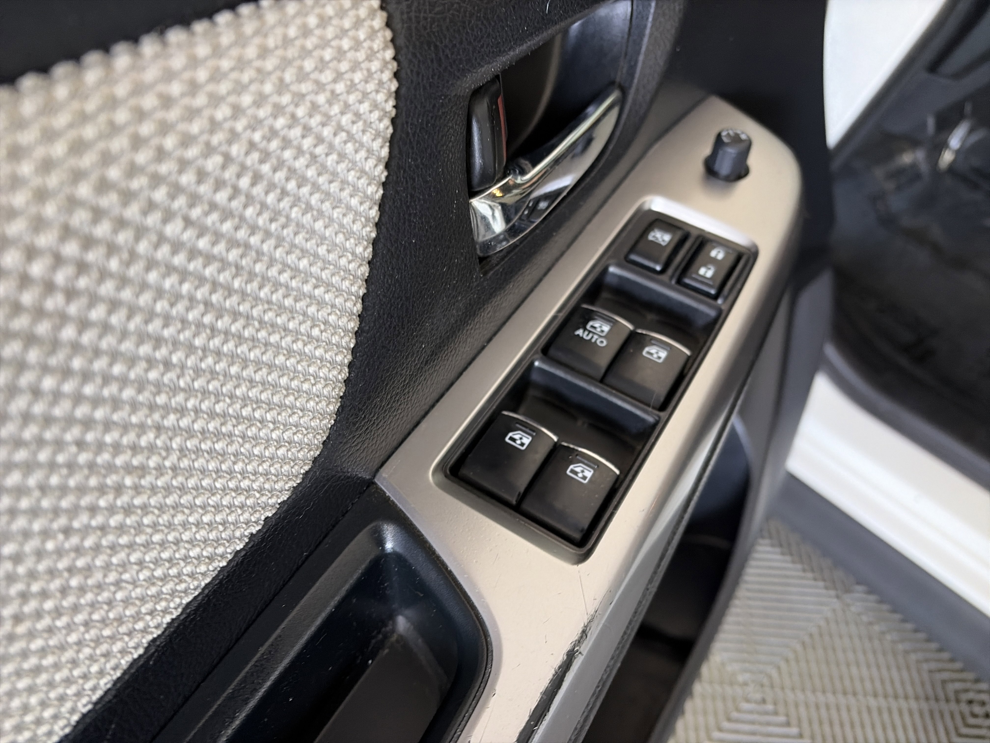 Used 2016 Subaru Crosstrek 2.0i Premium w/ Moonroof Package image 13