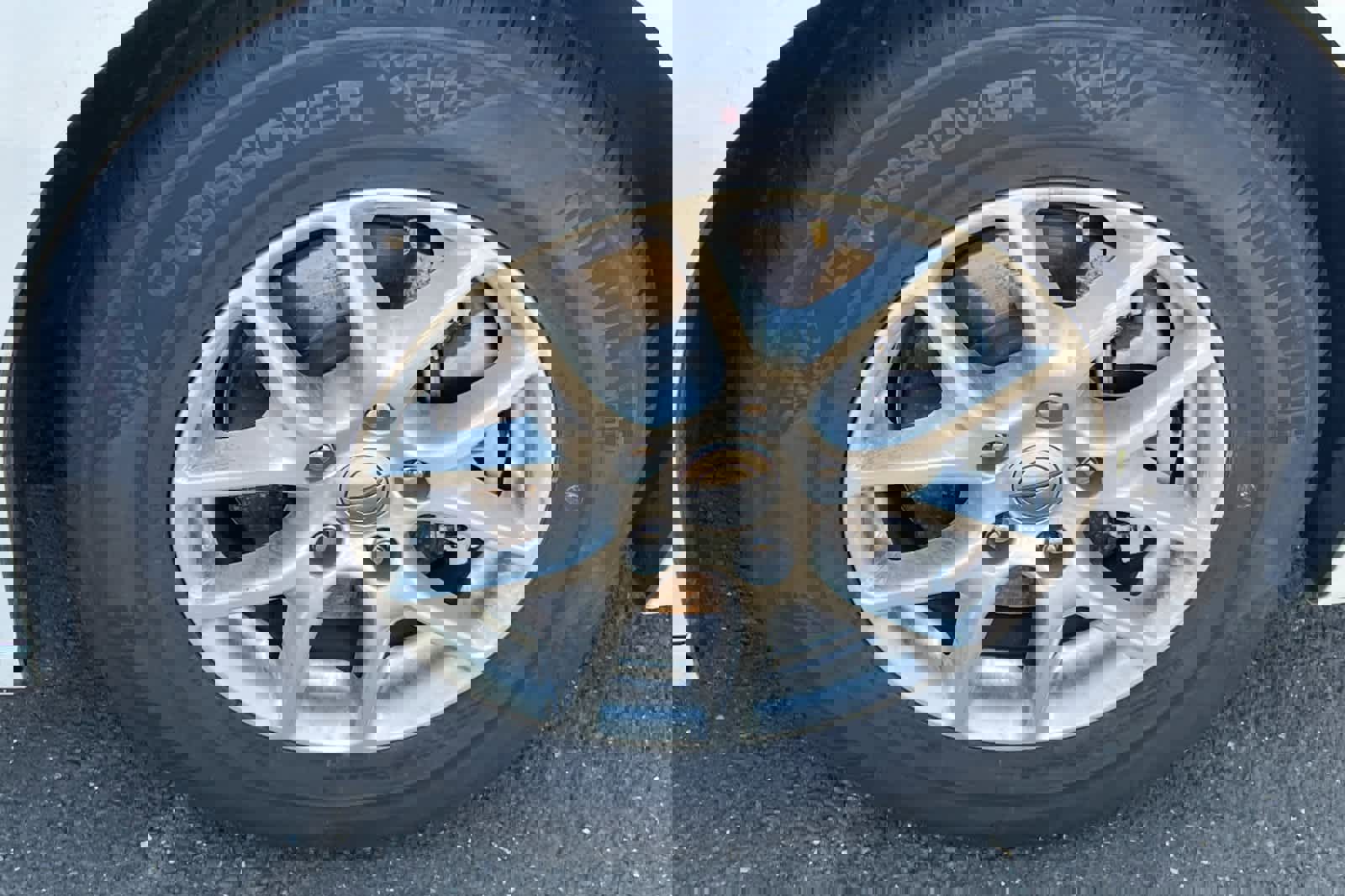 Used 2021 Chrysler Voyager Lxi image 15