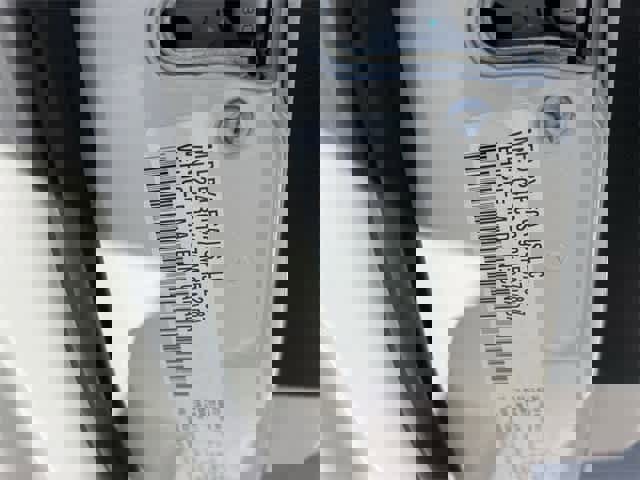 Used 2021 Chrysler Pacifica Limited w/ Uconnect Theater Family Group image 22