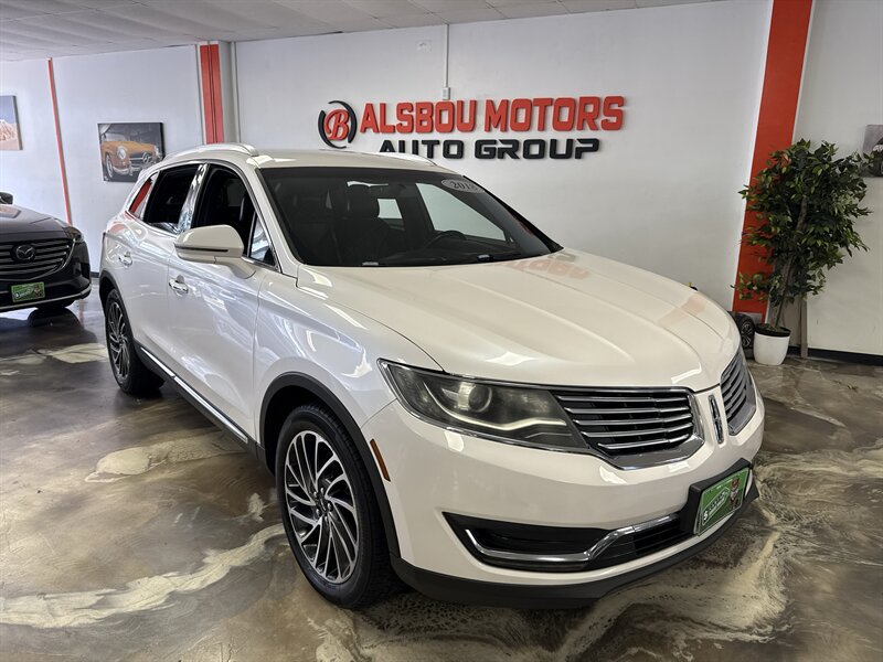 Used 2018 Lincoln MKX Select w/ Select Plus Package FWD image 1