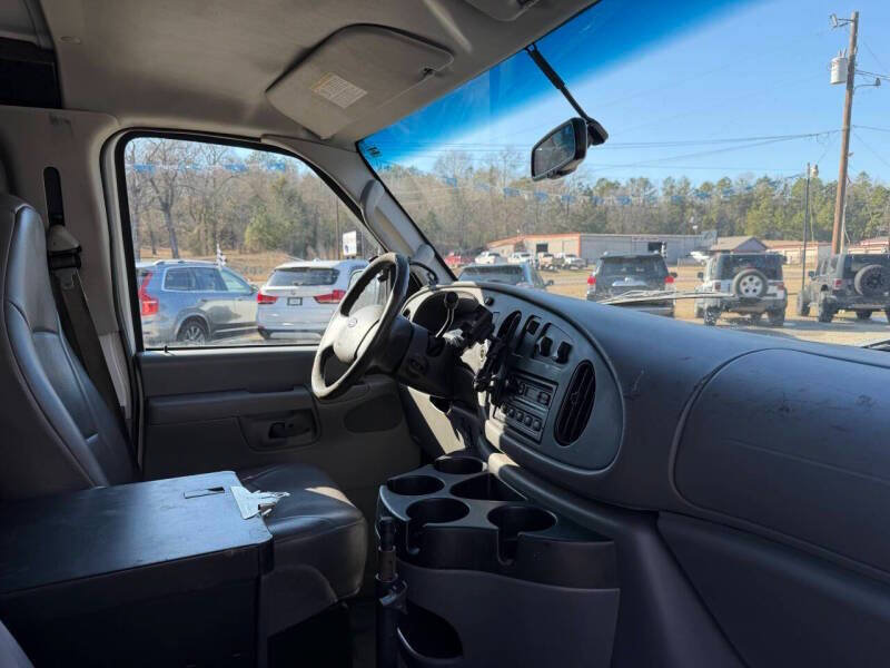 Used 2007 Ford E-250 and Econoline 250 RWD image 11