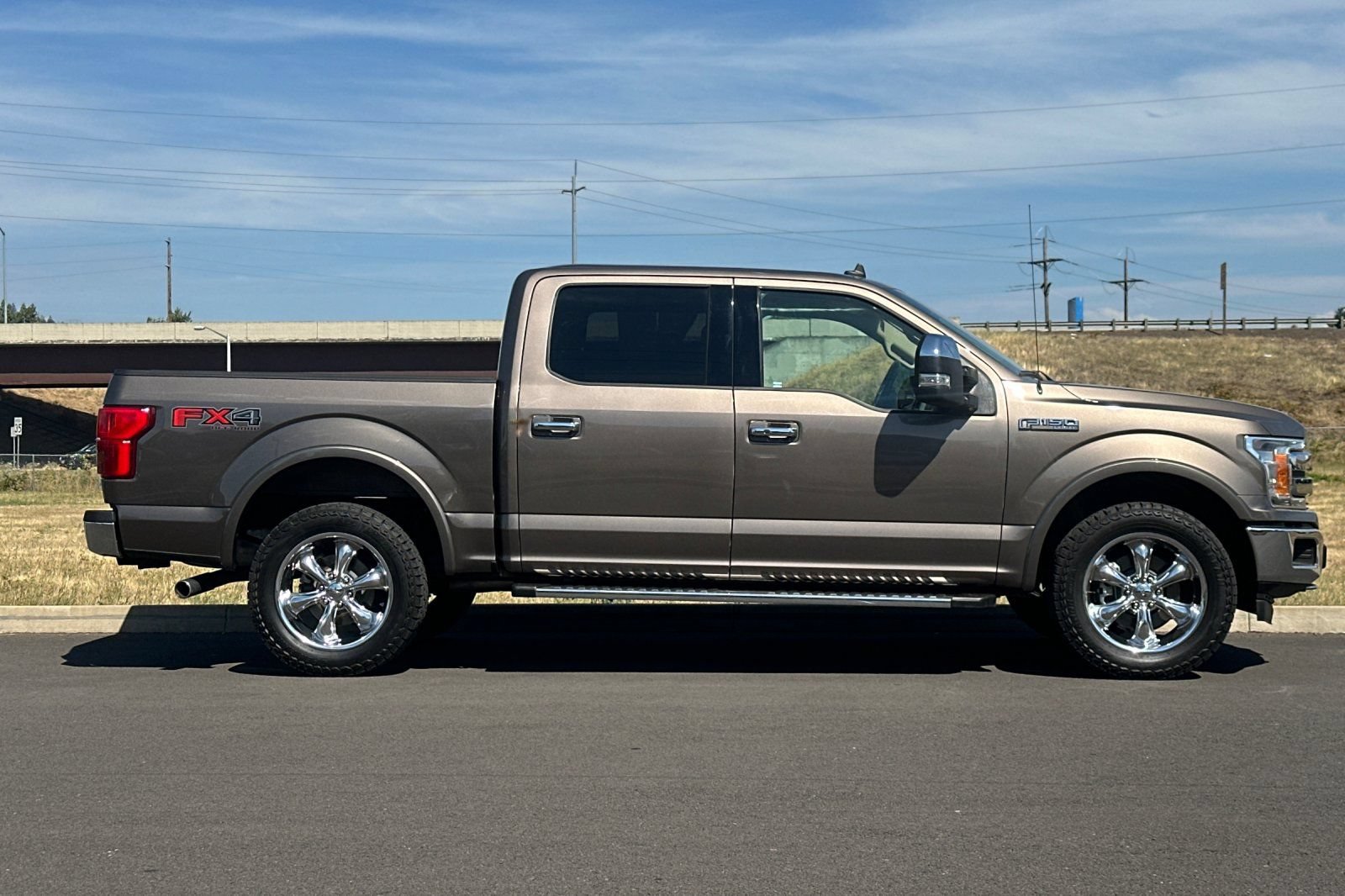 Used 2019 Ford F150 4x4 SuperCrew image 2