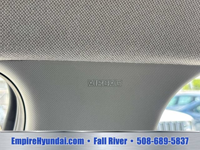 Used 2024 Hyundai Elantra SE FWD image 29