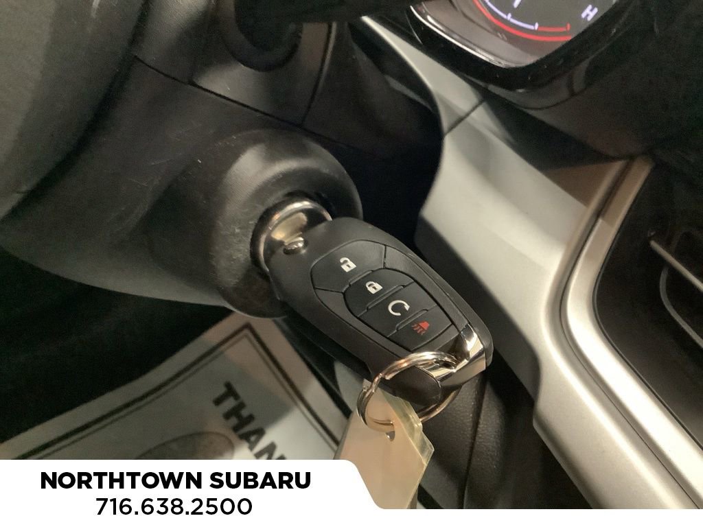 Used 2024 Chevrolet Trax RS FWD image 22