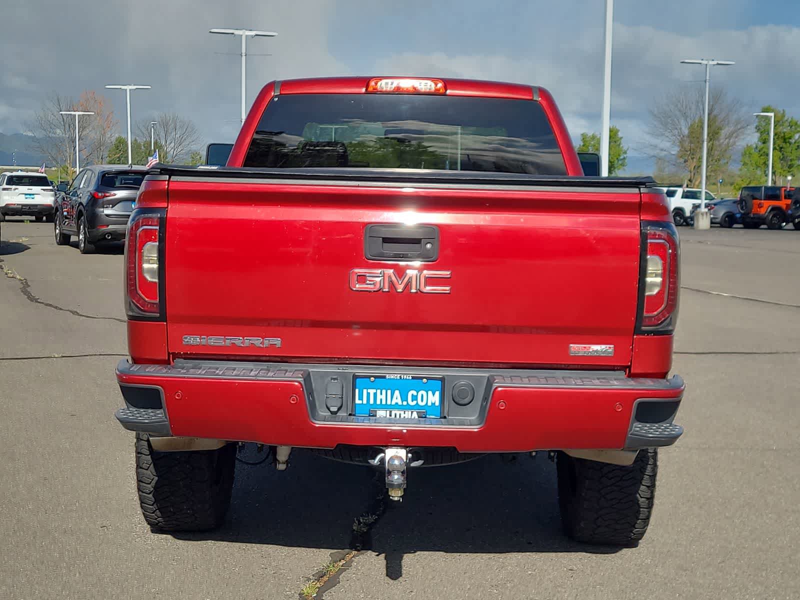 Used 2018 GMC Sierra 1500 SLT w/ All Terrain Package AWD/4WD image 13