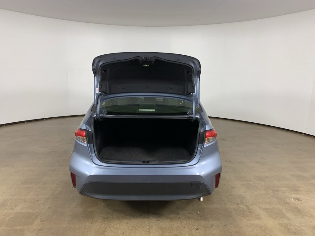 Used 2023 Toyota Corolla LE w/ Carpet Mat Package (TMS) image 27