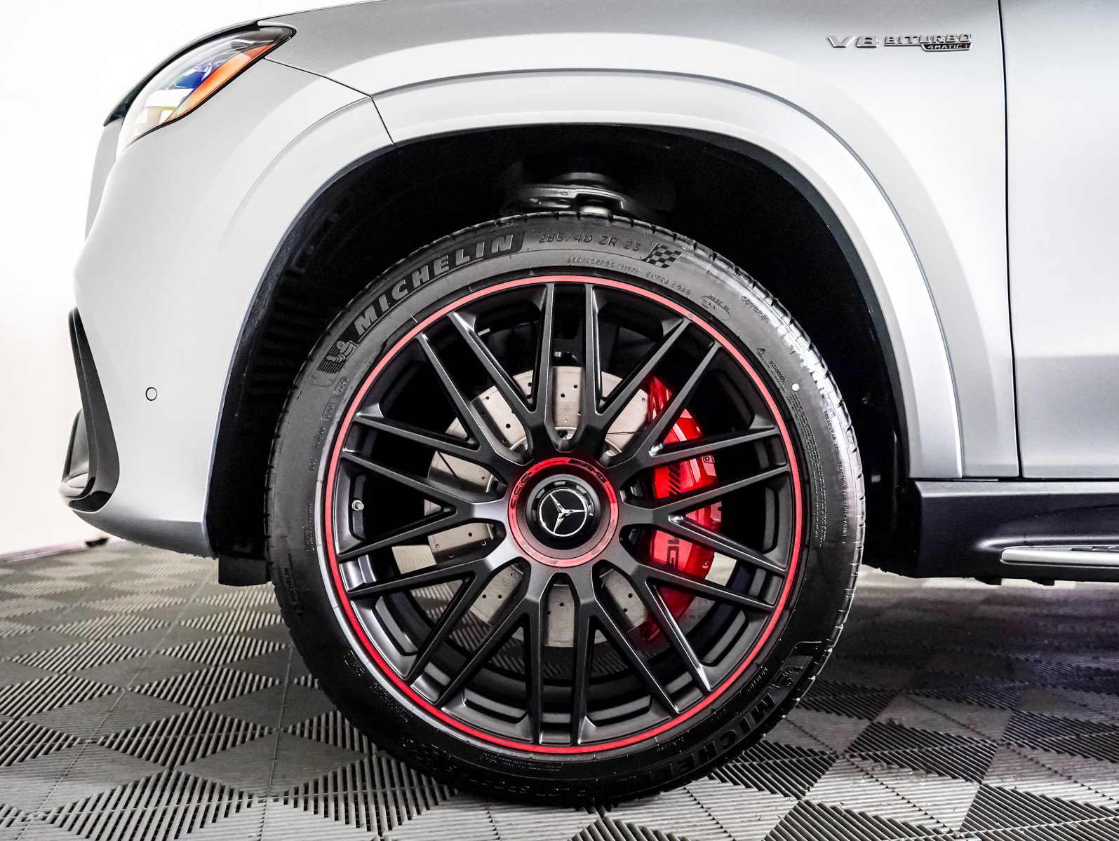 New 2026 Mercedes-Benz GLS 63 AMG 4MATIC image 6