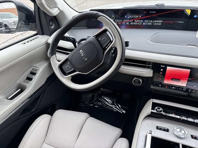 New 2026 Lincoln Navigator L Premier AWD/4WD image 14