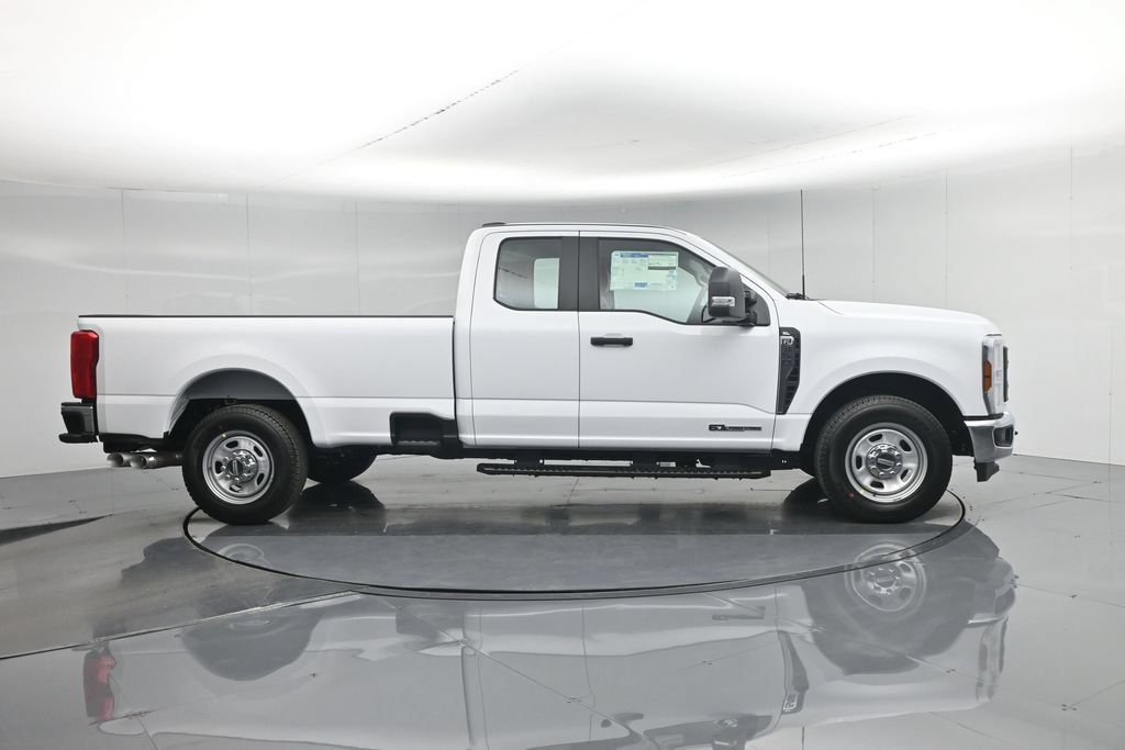 New 2026 Ford F350 XL w/ XL Chrome Package RWD image 24