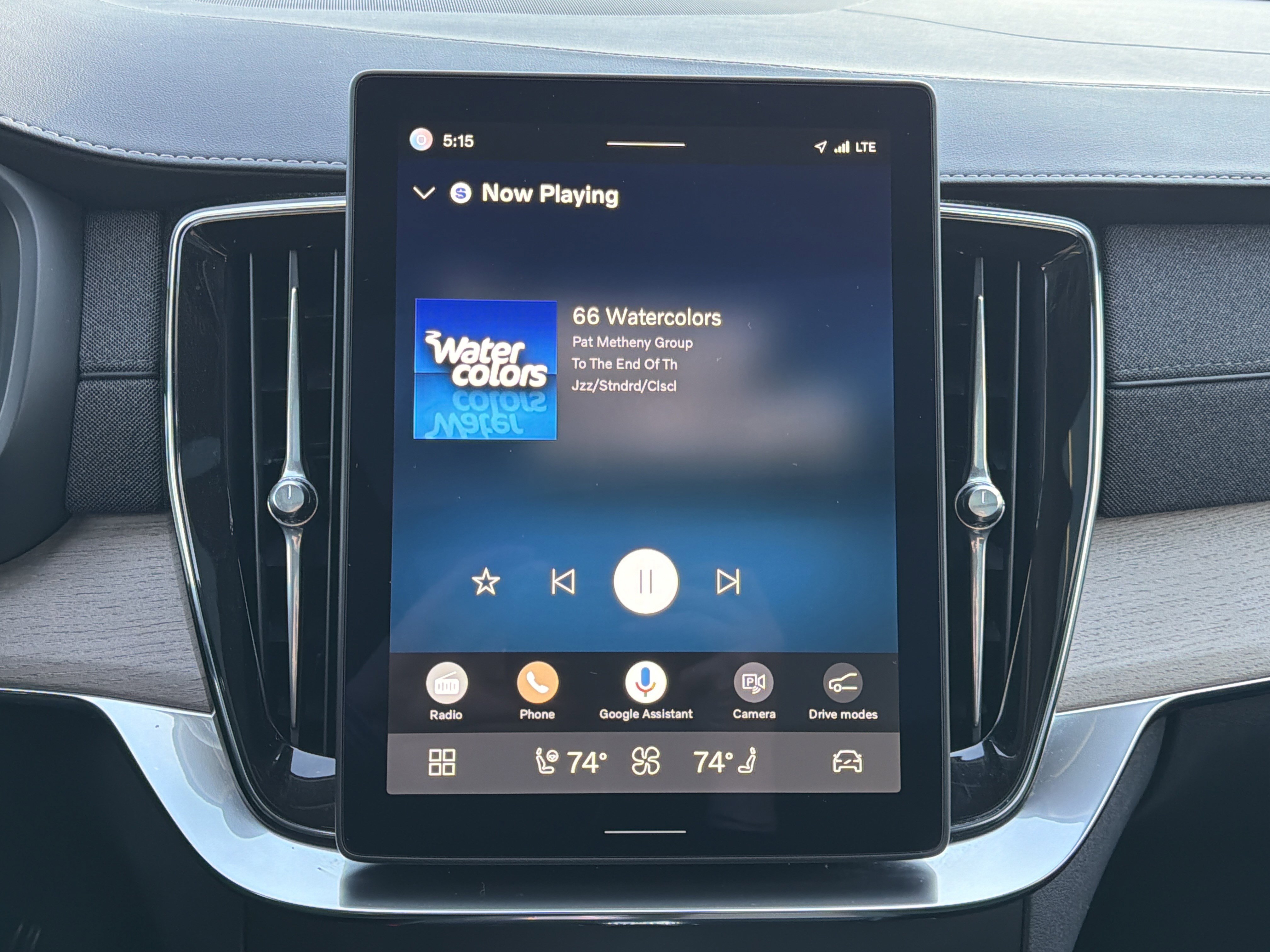 Certified 2025 Volvo XC90 B6 Plus image 23